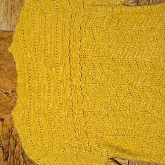 J.Crew Yellow Knit Sweater Womens Soft Lightweight Pullover Womens Small - Picture 11 of 11